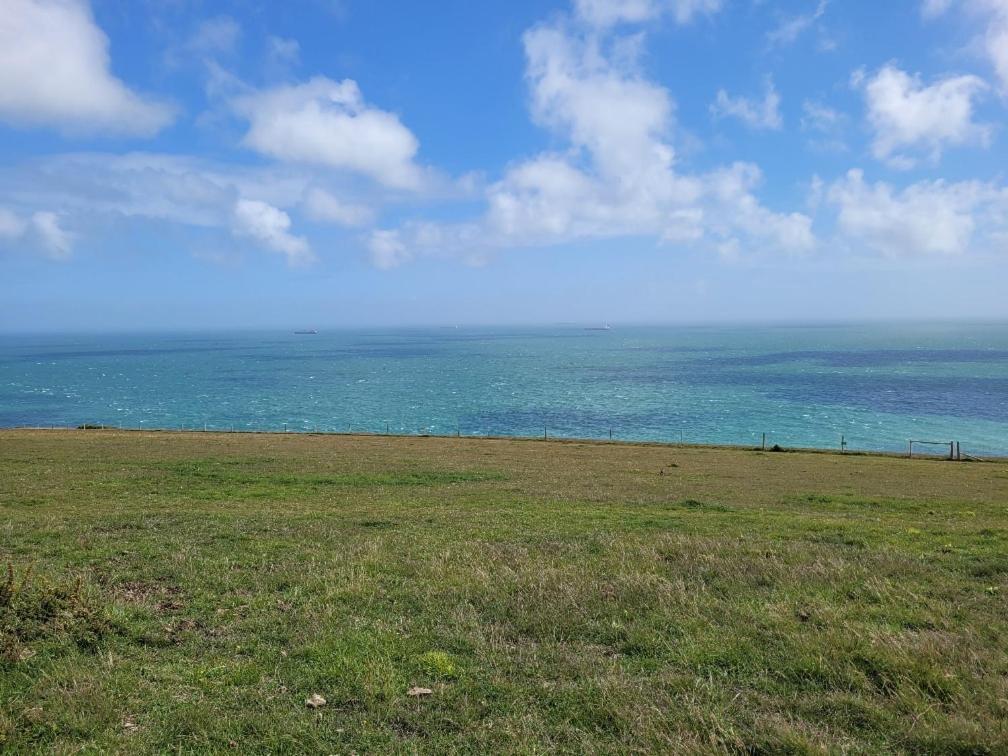 Hotel "Trinity" At Whitecliff Bay Isle Of Wight- Yarborough View 4 Bembridge Exterior foto